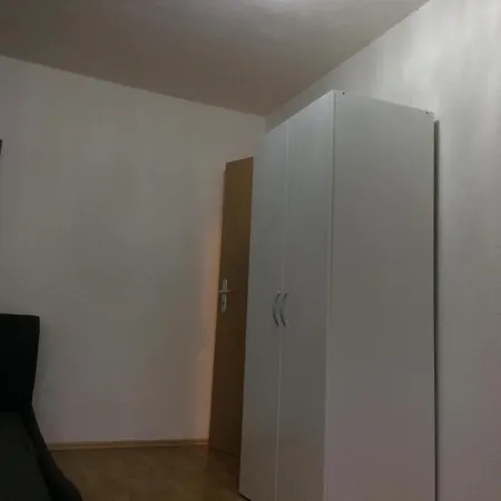 Modern Wifi Zentral 4 Gaeste